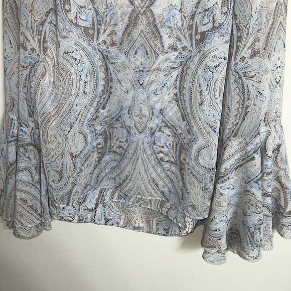 White House Black Market Blouse - Picture 5 of 8